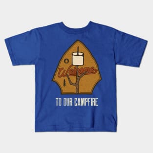 Welcome to Our Campfire / Retro Design / Camping Lovers / Vintage Design Kids T-Shirt